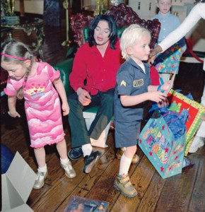 EXCLUSIVE: Michael Jackson and family