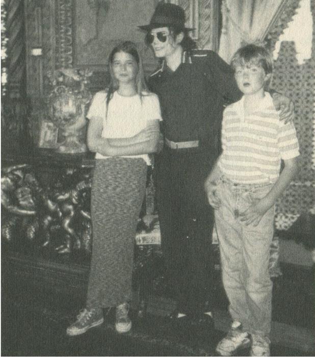 Джексон с детьми Трампа Иваной и Эриком во Флориде, 1994