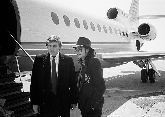 Трамп и Джексон на аэродроме перед вылетом в Индианаполис